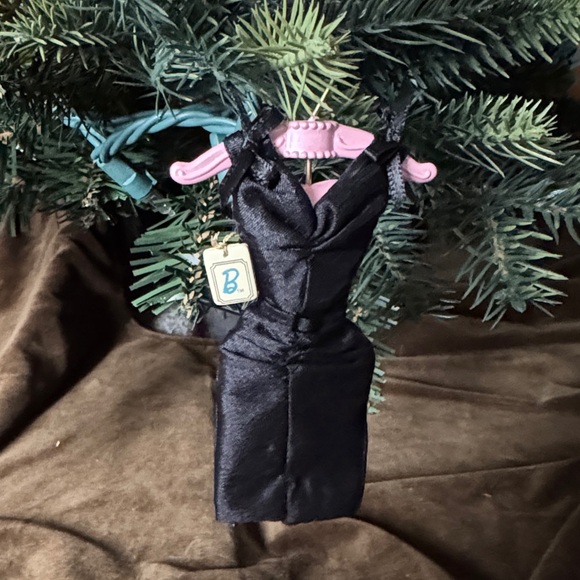 Barbie Hallmark Keepsake Christmas Ornament Little Black Dress - Picture 6 of 6